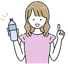 ドリンクを持つ女性