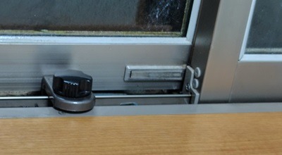 差込型窓ロックの使い方４