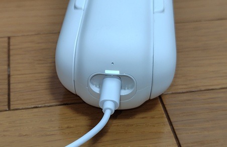 SwitchBotカーテン3充電画像