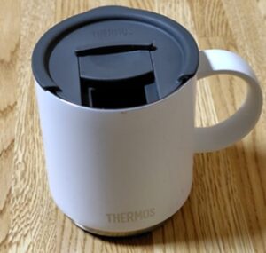 サーモスマグカップ蓋付きの保温効果