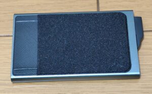 zepirion「Quick Wallet2」貼り付け式ポケット1