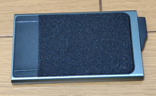 zepirion「Quick Wallet2」貼り付け式ポケット1