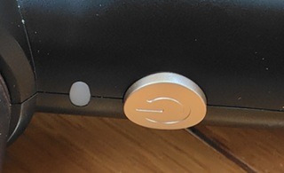 Mitea Lab「MyStick Air V2」電源ボタン