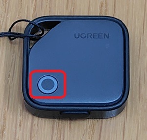 UGREEN「FineTrack」の電源ボタン