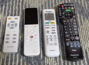 エアコン・ライト・テレビのリモコンなど