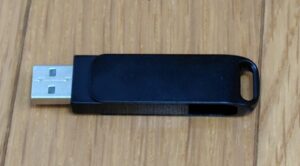 容量が偽物のUSBメモリ